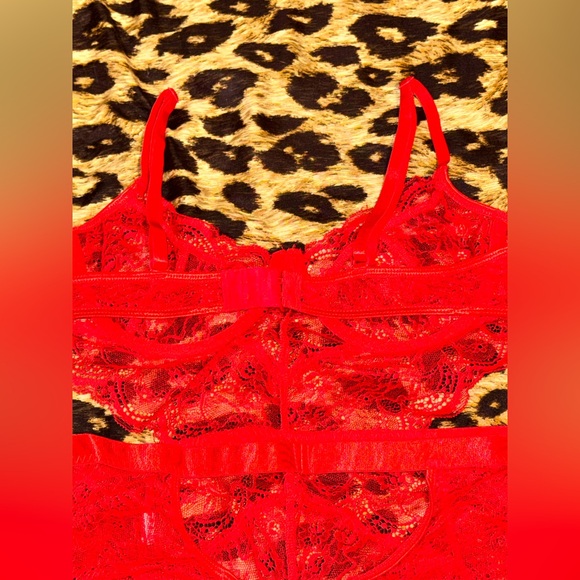 Elegant Red Lace Bodysuit! - Picture 6 of 7